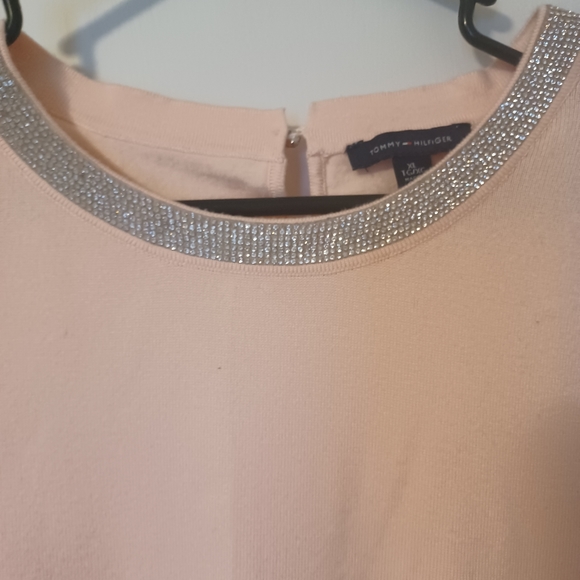 Tommy Hilfiger Sweater - Picture 1 of 8